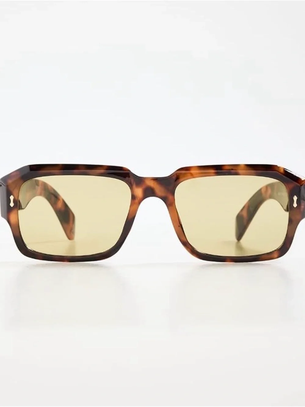 Aire classic tortoiseshell